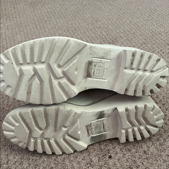 Dolce Vita Off-White Ankle Booties - Picture 5 of 5